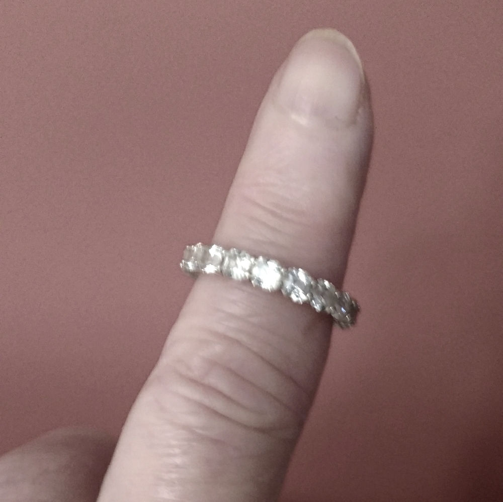 Victoria Wieck faux diamond band
